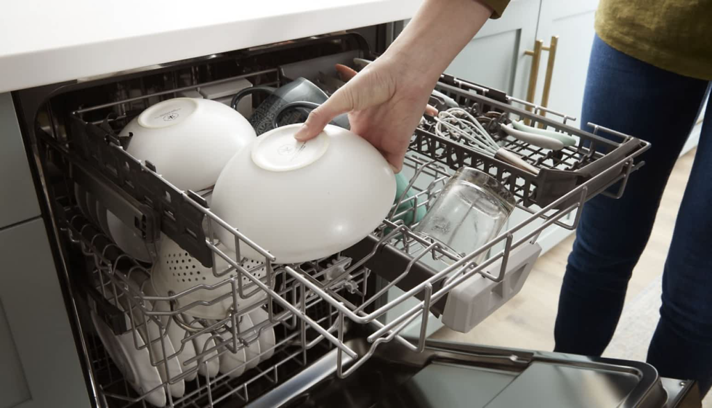 how-to-clean-Whirlpool-dishwasher
